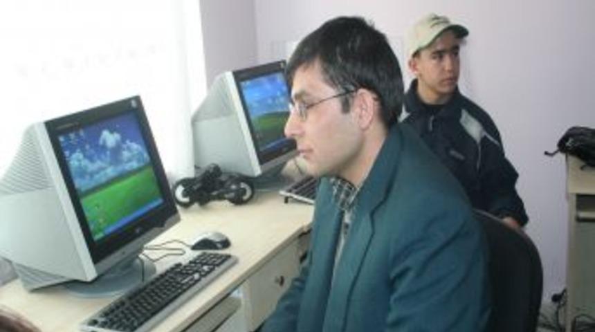 Y&uuml;z engelli bilgisayar &ouml;ğrendi