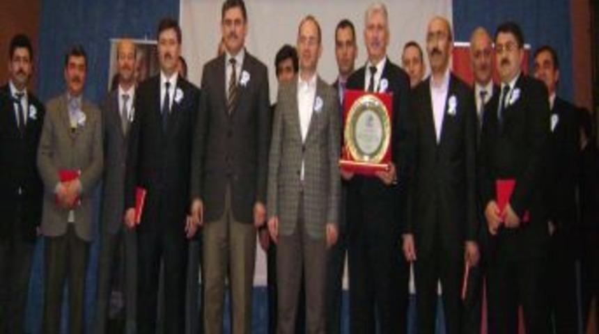 MESİAD &uuml;yeleri ve il&ccedil;e protokol&uuml; tanışma yemeğinde biraraya geldi