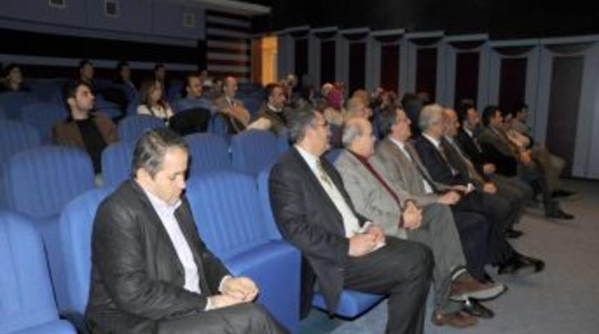 Yrd. Do&ccedil;. Dr. Acar: ABD'nin İsl&acirc;m algısı, Hristiyan bakış a&ccedil;ısıyla oluşuyor