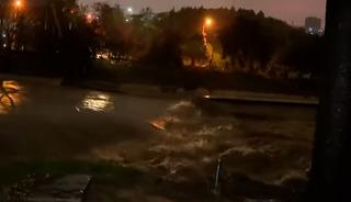 İstanbul'u sel vurdu, Kağıthane deresi taştı!