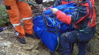 Sevgilisiyle birlikte annesini boğdu