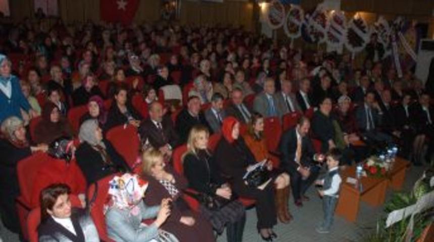 AK Parti Kırıkkale Kadın Kolları’nda bayrak değişimi