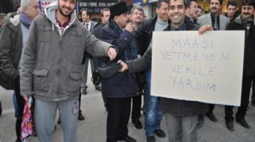 Öğretmenler, maaşı yetmeyen vekiller için sadaka topladı