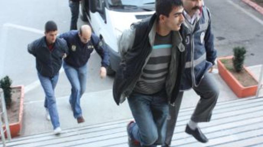 Mersin&rsquo;de kundaklama olaylarına karıştığı iddiasıyla 13 kişi tutuklandı