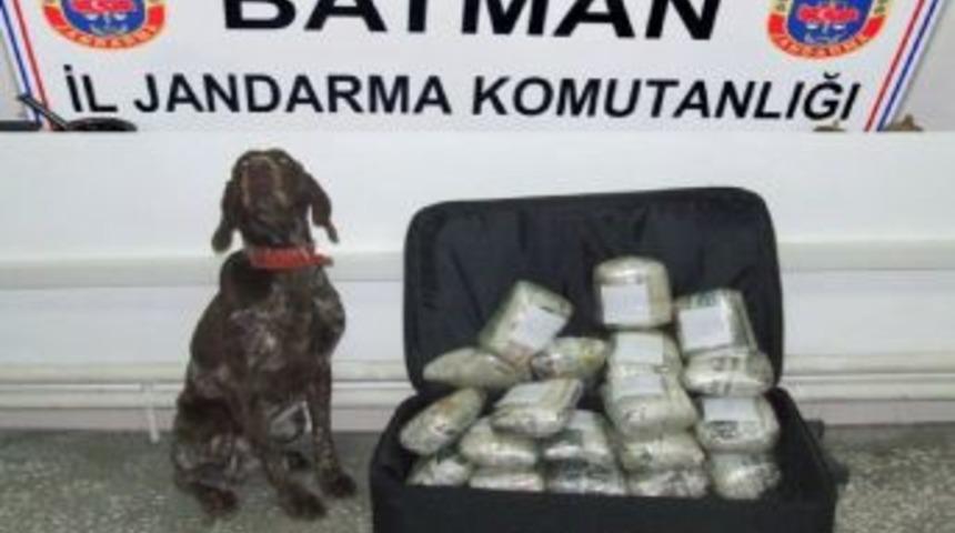 Batman'da 20 kilo esrar ele ge&ccedil;irildi