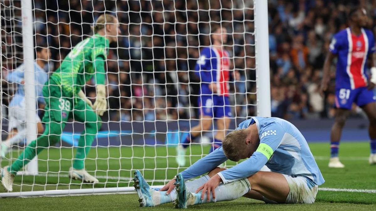 PSG den Barcelona ya Şampiyonlar Ligi nde 4 gollü darbe! 3