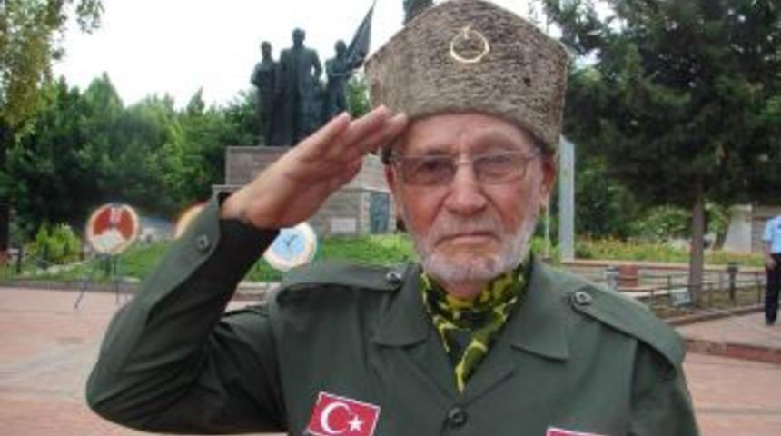 61 yıl &ouml;nce savaştığı Kore'yi yeniden g&ouml;rmek i&ccedil;in Cumhurbaşkanı'na mektup yazdı