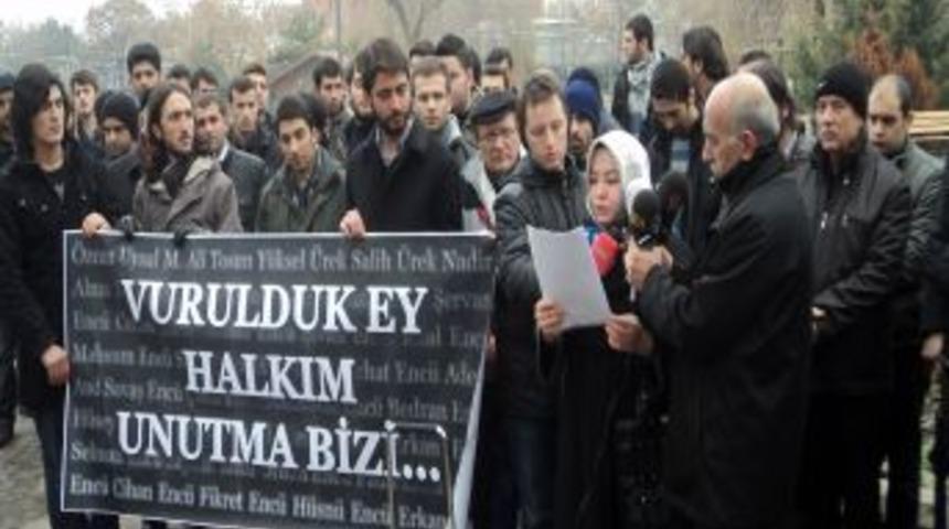 Uludere&rsquo;de &ouml;len k&ouml;yl&uuml;ler i&ccedil;in Başkent'te gıyabi cenaze namazı kılındı