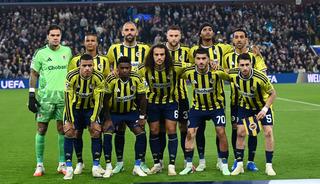 Fenerbah&ccedil;e&rsquo;de 6-0'lık yıkım sonrası faturayı ona kestiler: "Kul&uuml;b&uuml; rezil ettin!"
