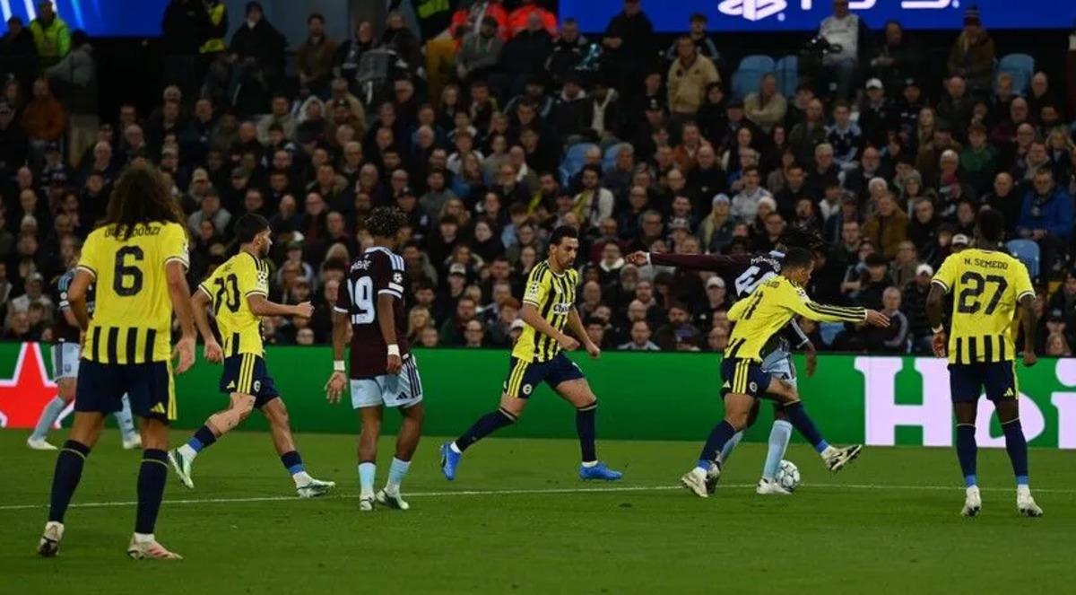 Fenerbahçe’de 6-0 lık yıkım sonrası faturayı ona kestiler: "Kulübü rezil ettin!" 1