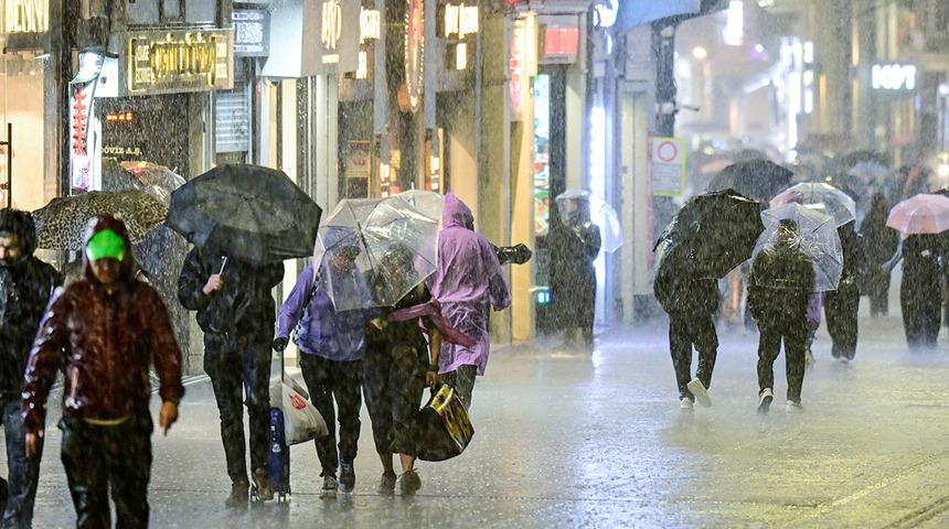 Selin vurduğu İstanbul&rsquo;da yeni tehlike: Yağış az olsa da risk b&uuml;y&uuml;k!
