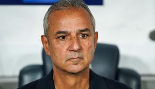 Fenerbah&ccedil;e'de 6-0'lık yenilgi bardağı taşırdı! İstifası isteniyor
