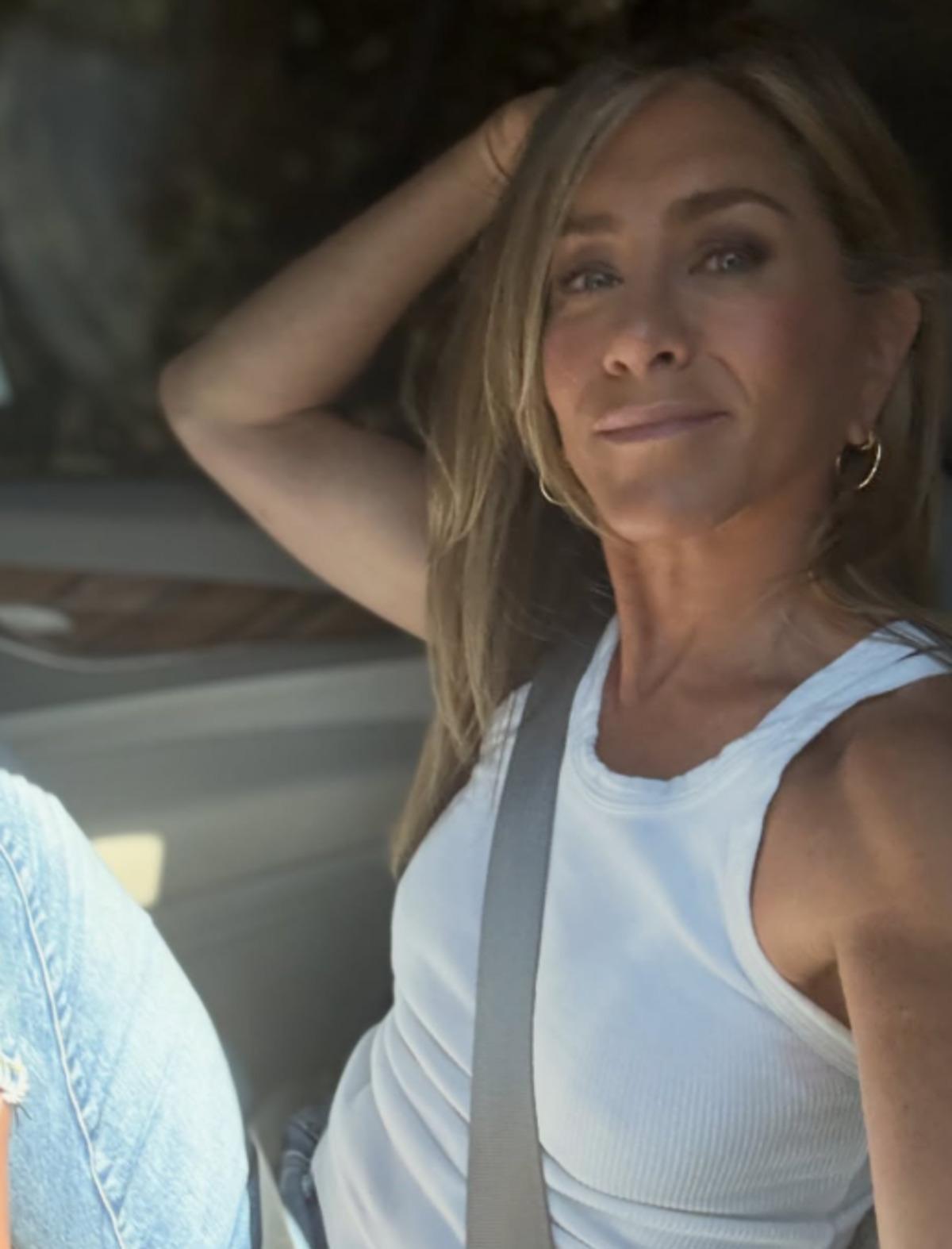 Jennifer Aniston a olay suçlama! Yönetmene cinsel amaçlı ürün gönderdi 1