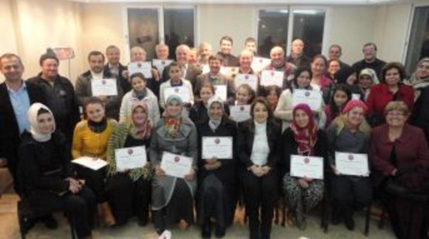 Hizmet G&ouml;n&uuml;ll&uuml;leri Konfederasyonu'ndan 'sertifikalı evliler' kursu