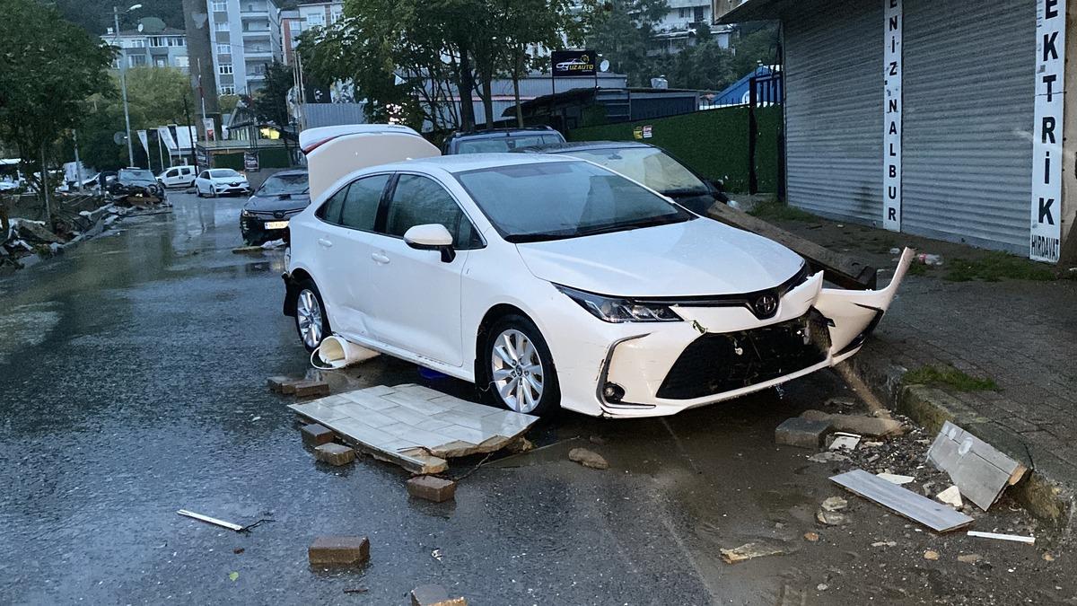İstanbul da geceyi en iyi anlatan kare! G&uuml;n ağarınca ortaya &ccedil;ıktı 7