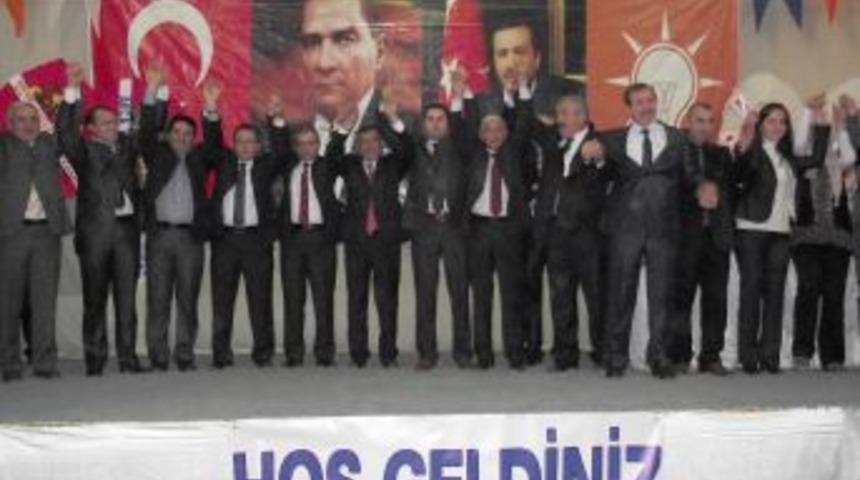 Aslan: Erbaa Belediyesi, oy i&ccedil;in &ccedil;arpık kentleşmeye g&ouml;z yumuyor