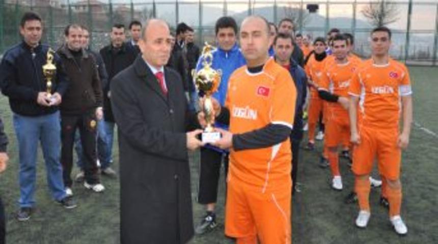 Emniyetin Turnuvası'nda şampiyon &Ccedil;evik Kuvvet oldu