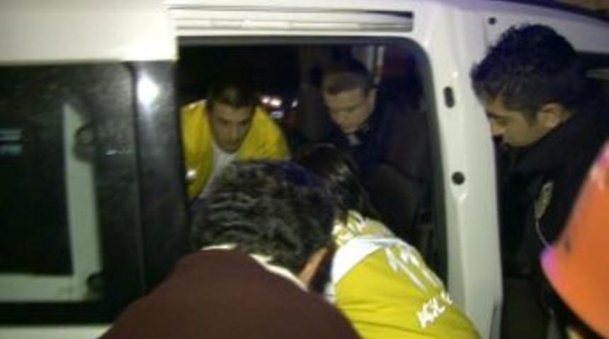 Alex'in barmenleri kaza yaptı