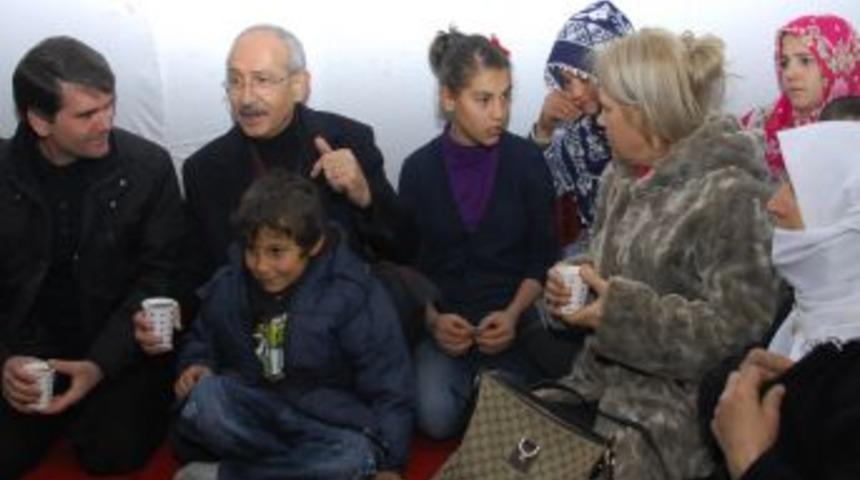 Kılı&ccedil;daroğlu: Başbakan, depremzedelerin sorunları konusunda bilgilendirilmiyor