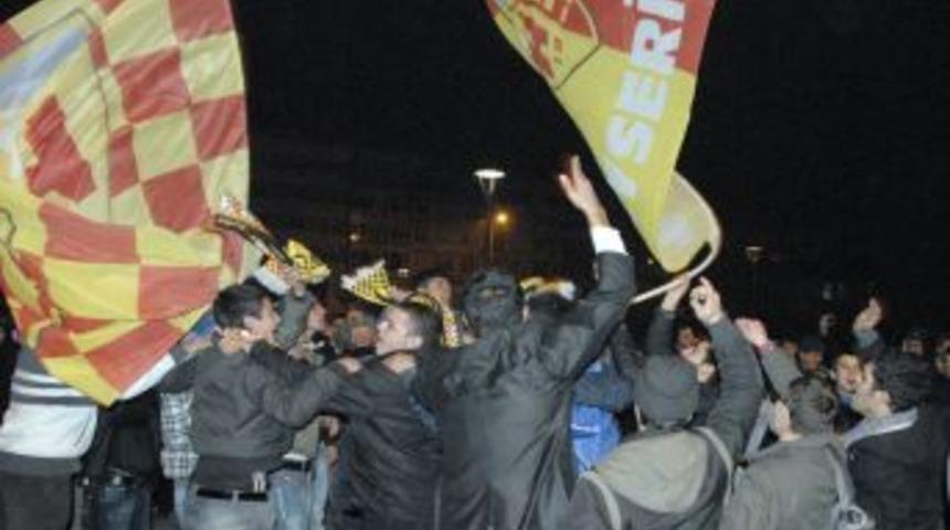 Kayseri yeni yıla coşkuyla girdi