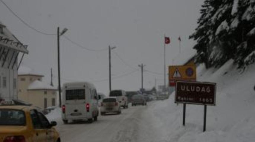Bursa&rsquo;da yeni yıl eğlencelerinin merkezi Uludağ oldu