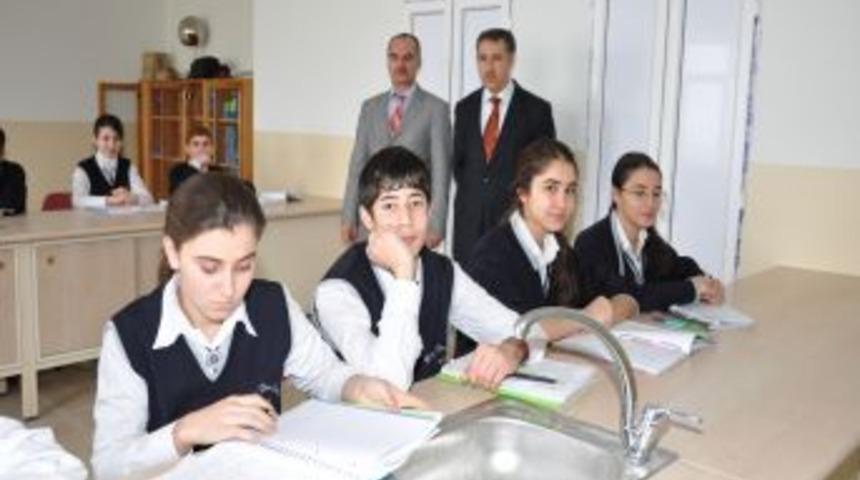 Muş Fen Lisesi&rsquo;&ouml;ğrencileri geleceğe b&uuml;y&uuml;k umutlarla bakıyor