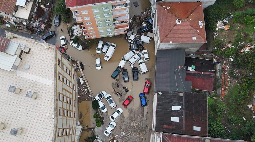 İstanbul'da selde aracı hasar g&ouml;ren ne yapacak? Sel hasarında kasko detayı