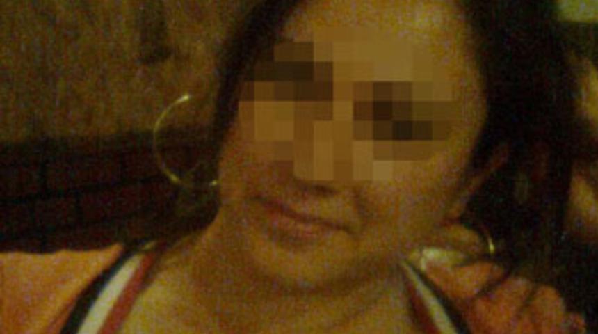 Partiye g&ouml;ndermeyen babasını bı&ccedil;akladı