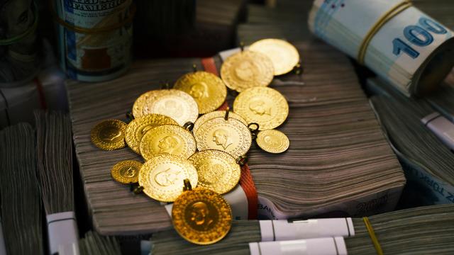 Çeyrek altın ne kadar oldu? Gram yükseldi: 15 Ekim 2026 Perşembe altın fiyatları