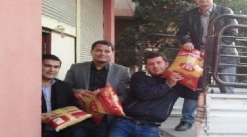 Kadirli AK Gen&ccedil;lik'ten Van&rsquo;a gıda yardımı