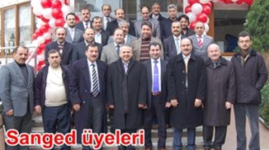 Sanged, Kaymakamla tanıştı