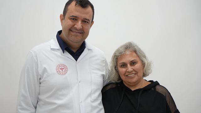 Enfeksiyon ağrısı sanıyordu: Meme kanseri çıktı! Bir sınav olarak gördüm