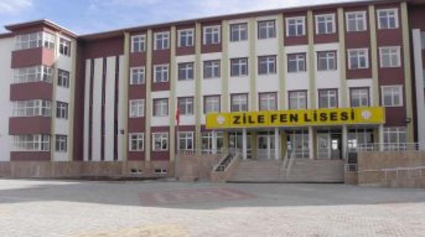 Zile Fen Lisesi &ouml;ğrencileri Akif'i eserleri ile yaşatacak