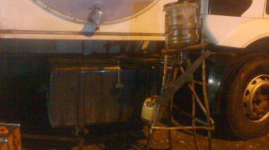 Bursa'da ka&ccedil;ak akaryakıt operasyonu