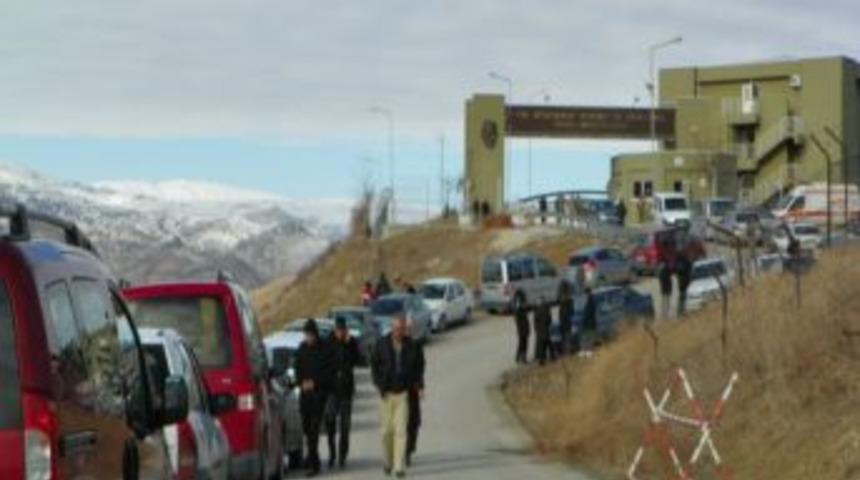 Aileler tesisin &ouml;n&uuml;nde ayrılmıyor