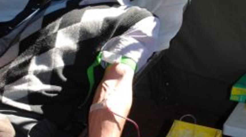 Kızılay Antalya Kan Merkezi 2011'de 39 bin 500 &uuml;nite kan topladı