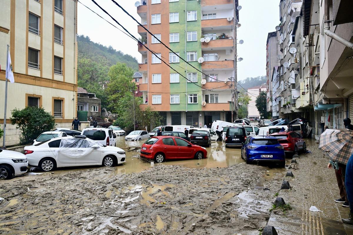 İstanbul da selde aracı hasar g&ouml;ren ne yapacak? Sel hasarında kasko detayı 1