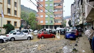 İstanbul'da selin ardından kaybolan kişileri arama çalışmaları sürüyor