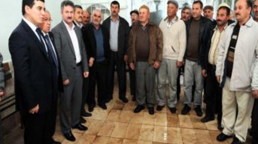 Kepez'de k&ouml;y yolları asfaltlanıyor