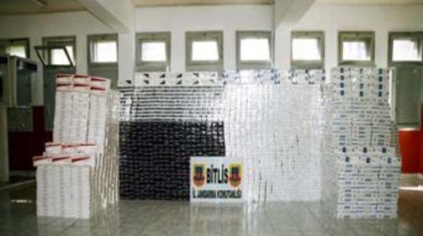 Bitlis'te 57 bin 952 paket sigara ele ge&ccedil;irildi