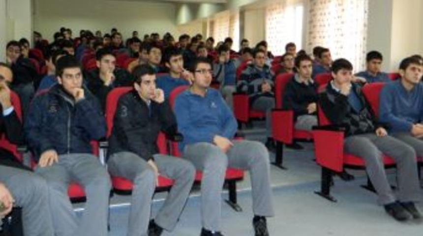 Lise &ouml;ğrencileri Zirve&rsquo;nin imkanlarına hayran kaldı