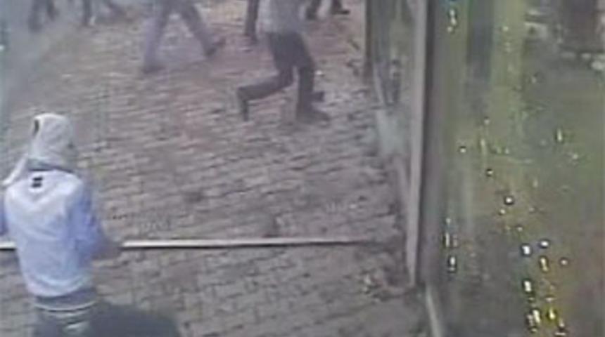 Y&uuml;zleri maskeli PKK yandaşları ter&ouml;r estirdi