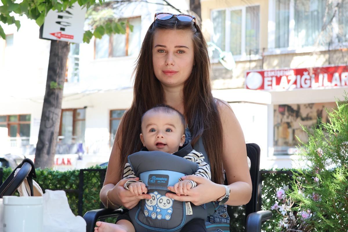 Her şey bebeğinin bir saç teliyle başladı! Şimdi Türkiye nin dört bir yanına gönderiyor 1
