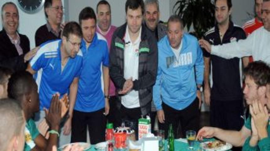 Ertuğrul Sağlam: Transferi yarın bitireceğiz, olmazsa kadromuzla devam edeceğiz