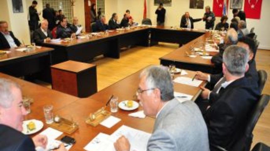 CHP'liler, 'Evren' isminin cadde ve sokaklardan kaldırılmasını istedi