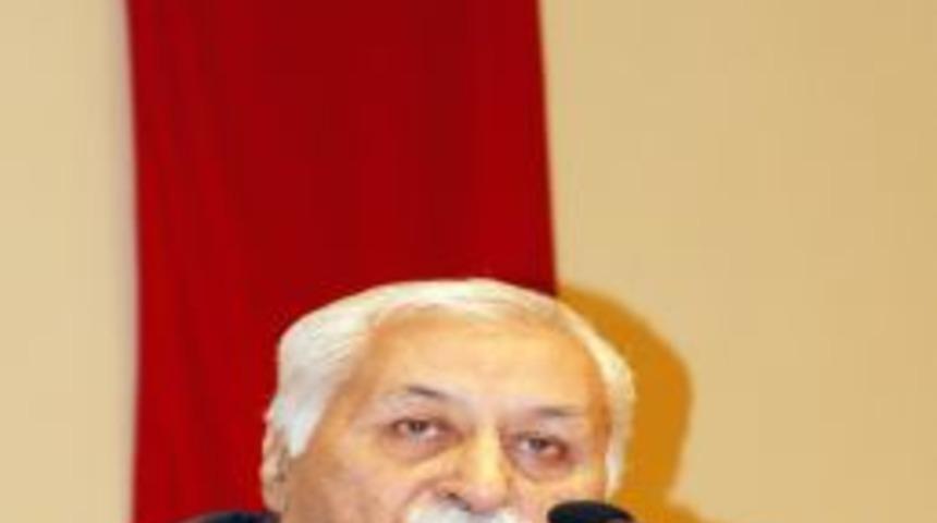 Bakiler: Rusya, T&uuml;rk d&uuml;nyasının alfabesini değiştirmeye &ccedil;alışıyor