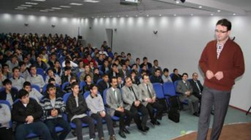 D&uuml;nyaca &uuml;nl&uuml; gen&ccedil; bilim adamı Yıldız: Beyin g&ouml;&ccedil;&uuml;n&uuml;n y&uuml;zde 60&rsquo;ı geri d&ouml;nse yeter