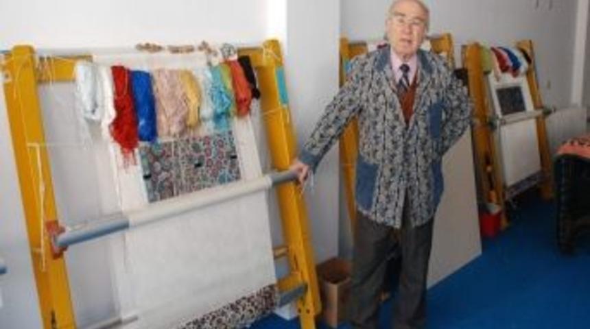 Adana'nın kurtuluş g&uuml;n&uuml;nde halı portre sergisi a&ccedil;acak