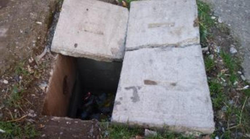 A&ccedil;ık r&ouml;gar kapağı tehlikeye davetiye &ccedil;ıkarıyor