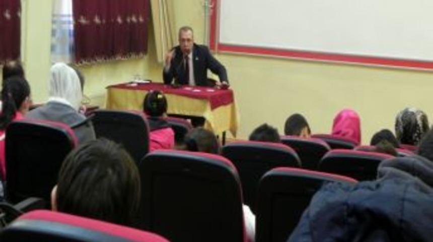 Kaymakam Aydın&rsquo;dan ZEP &ouml;ğrencilerine liderlik dersi